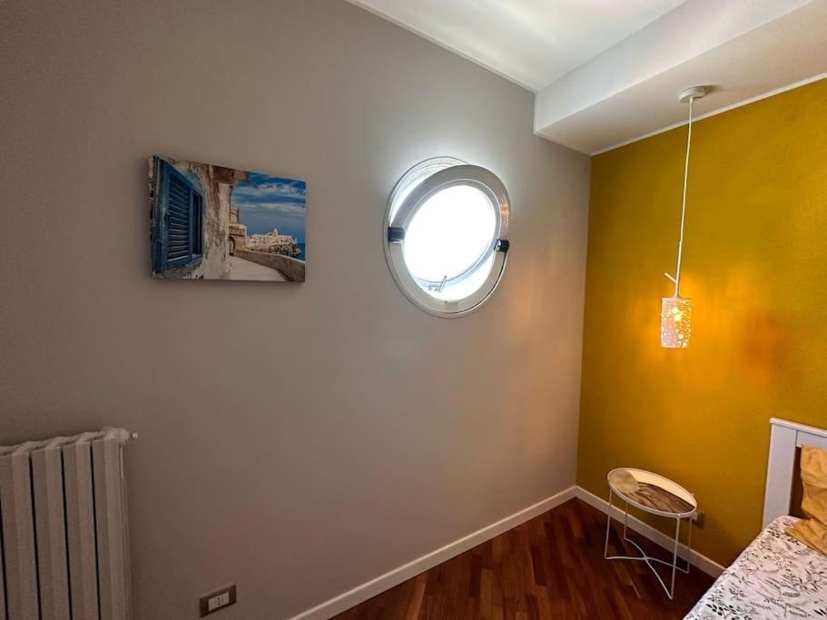 Faro Sul Mare Luxury Apartment - Zona Fiera Bari Kültér fotó