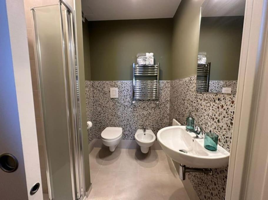 Faro Sul Mare Luxury Apartment - Zona Fiera Bari Kültér fotó