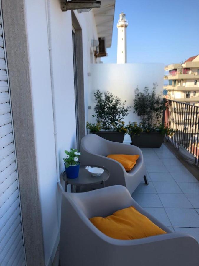 Faro Sul Mare Luxury Apartment - Zona Fiera Bari Kültér fotó