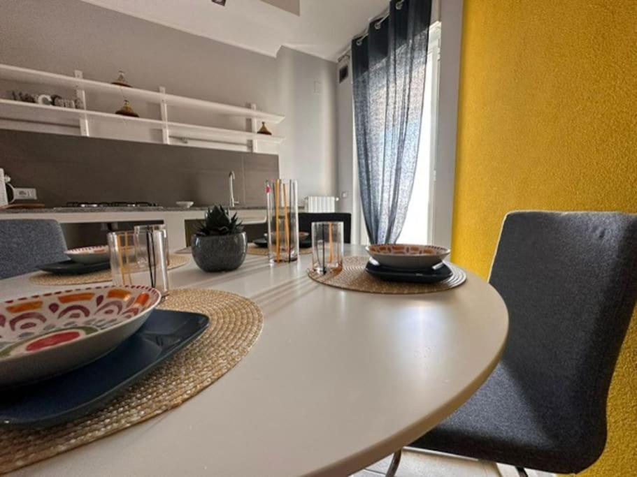 Faro Sul Mare Luxury Apartment - Zona Fiera Bari Kültér fotó