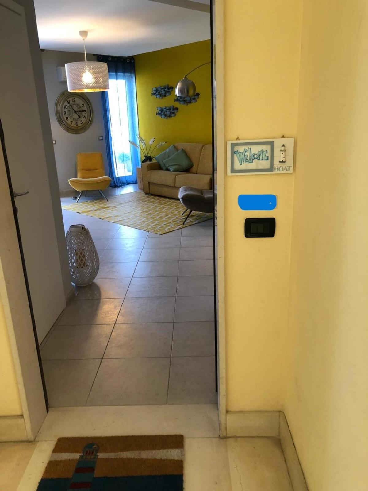 Faro Sul Mare Luxury Apartment - Zona Fiera Bari Kültér fotó